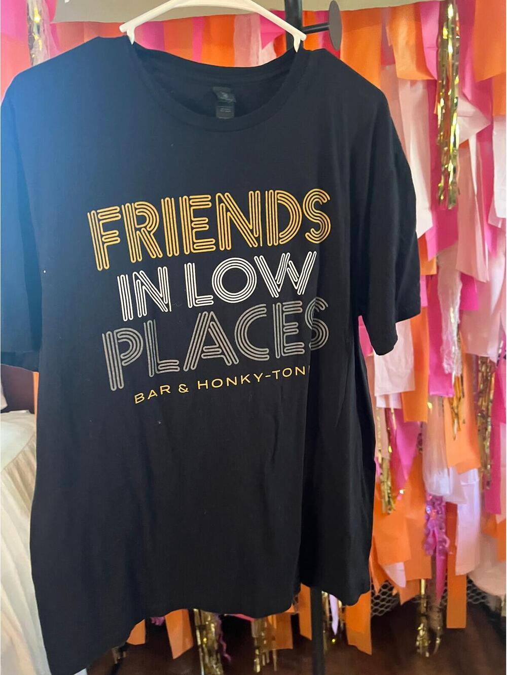162. T-SHIRT